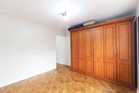 Casa à venda com 138m², 2 quartos e 2 vagas
