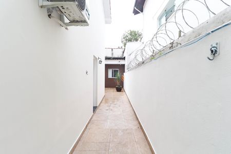 Casa à venda com 138m², 2 quartos e 2 vagas