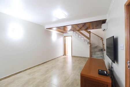 Casa à venda com 138m², 2 quartos e 2 vagas