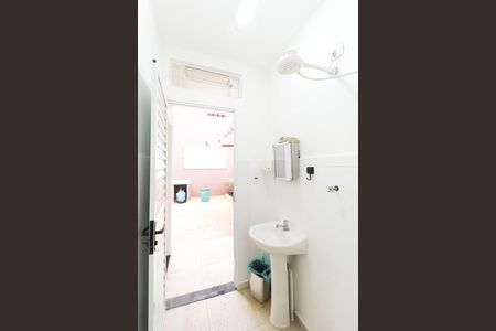 Casa à venda com 138m², 2 quartos e 2 vagas