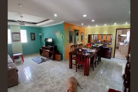 Casa à venda com 3 quartos, 232m² em Vila Santa Catarina, São Paulo