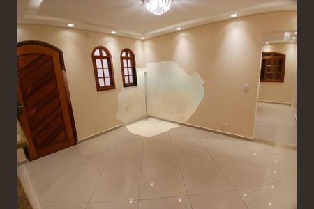 Casa à venda com 214m², 3 quartos e 4 vagas