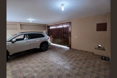 Casa à venda com 214m², 3 quartos e 4 vagas