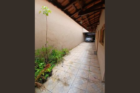 Casa à venda com 214m², 3 quartos e 4 vagas