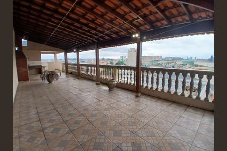 Casa à venda com 214m², 3 quartos e 4 vagas