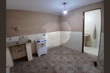 Casa à venda com 214m², 3 quartos e 4 vagas
