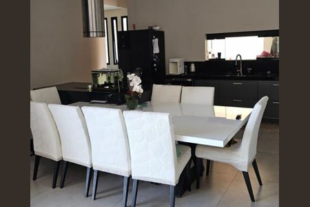 Casa para alugar com 360m², 5 quartos e 6 vagasFoto 04