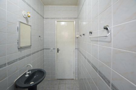 Casa para alugar com 93m², 2 quartos e 2 vagas Casa para alugar com 93m², 2 quartos e 2 vagasBanheiro