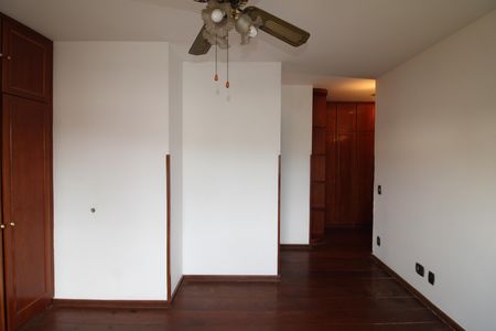 Casa à venda com 160m², 3 quartos e 4 vagasQuarto 3