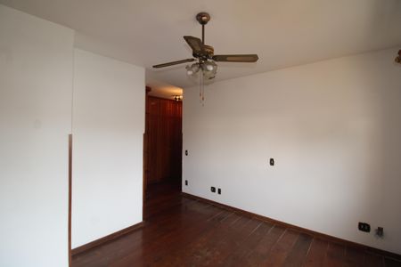 Casa à venda com 160m², 3 quartos e 4 vagasQuarto 3