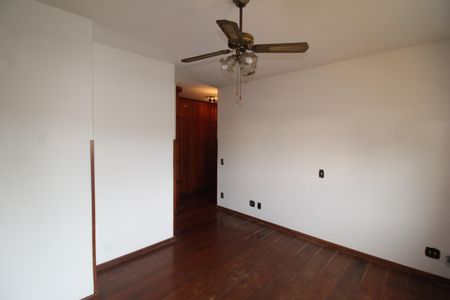 Casa à venda com 160m², 3 quartos e 4 vagasQuarto 3