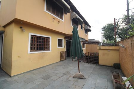 Casa à venda com 160m², 3 quartos e 4 vagasÁrea de Serviço