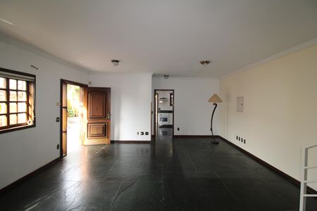 Casa à venda com 160m², 3 quartos e 4 vagasSala