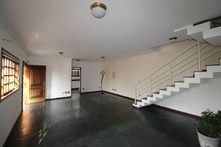 Casa à venda com 160m², 3 quartos e 4 vagasSala