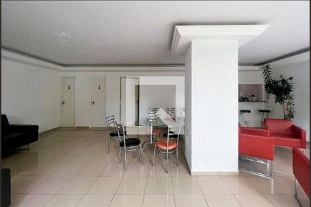 Apartamento para alugar com 75m², 3 quartos e 1 vaga Apartamento para alugar com 75m², 3 quartos e 1 vagaÁrea comum - Salão de festas
