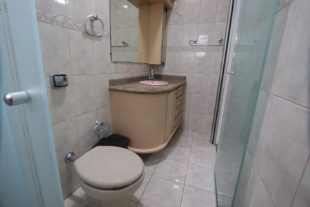 Banheiro da Suíte de casa à venda com 3 quartos, 372m² em Parque da Vila Prudente, São Paulo