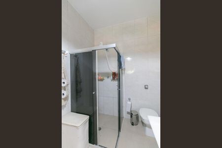 Casa à venda com 120m², 3 quartos e 4 vagas