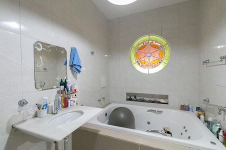 Casa à venda com 120m², 3 quartos e 4 vagas