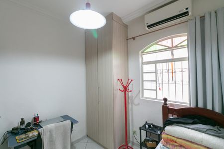 Casa à venda com 120m², 3 quartos e 4 vagas
