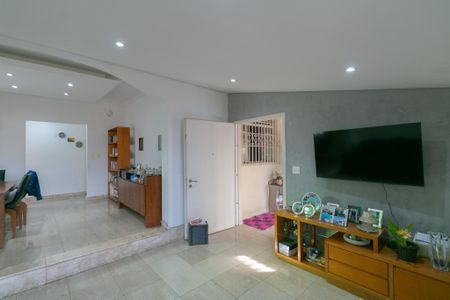 Casa à venda com 3 quartos, 120m² em Copacabana, Belo Horizonte
