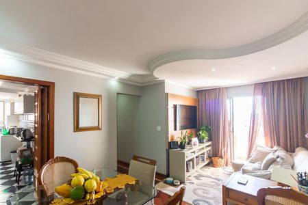 Apartamento para alugar com 90m², 3 quartos e 1 vaga Apartamento para alugar com 90m², 3 quartos e 1 vagaSala