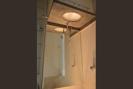 Apartamento para alugar com 67m², 2 quartos e 1 vagaBanheiro