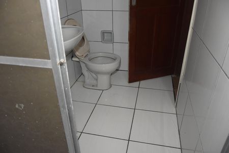 Casa para alugar com 80m², 3 quartos e sem vagaBanheiro