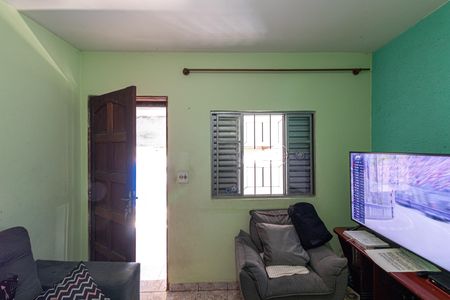 Sala de casa à venda com 2 quartos, 294m² em Jardim Verônia, São Paulo