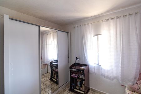 Quarto 2 de casa à venda com 2 quartos, 294m² em Jardim Verônia, São Paulo