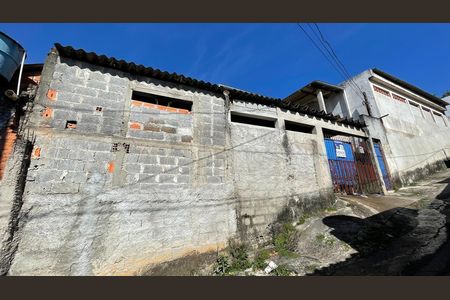 Casa à venda com 294m², 2 quartos e 1 vagaFachada