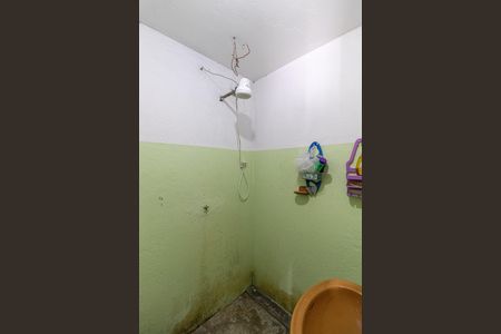 Casa à venda com 294m², 2 quartos e 1 vagaBanheiro Externo