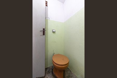 Casa à venda com 294m², 2 quartos e 1 vagaBanheiro Externo