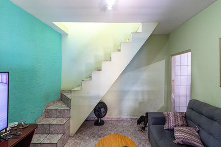 Casa à venda com 294m², 2 quartos e 1 vagaSala