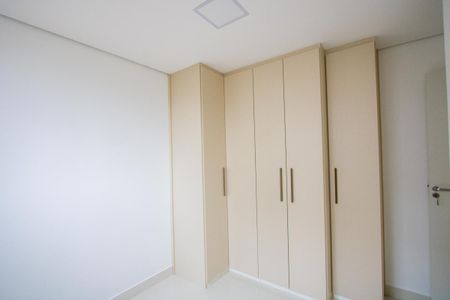 Quarto 1 de apartamento para alugar com 2 quartos, 41m² em Jardim, Santo André