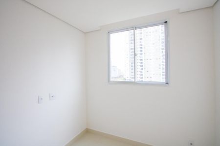 Quarto 1 de apartamento para alugar com 2 quartos, 41m² em Jardim, Santo André
