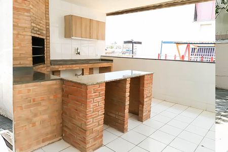 Apartamento à venda com 57m², 2 quartos e 1 vaga Apartamento à venda com 57m², 2 quartos e 1 vagaÁrea comum - Churrasqueira