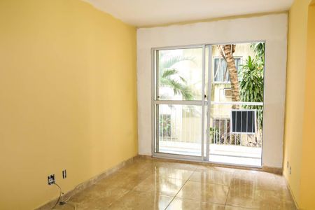 Apartamento à venda com 57m², 2 quartos e 1 vaga Apartamento à venda com 57m², 2 quartos e 1 vagaSala