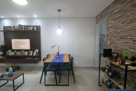 Apartamento para alugar com 74m², 2 quartos e 1 vaga Apartamento para alugar com 74m², 2 quartos e 1 vagaSala