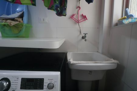 Apartamento para alugar com 74m², 2 quartos e 1 vaga Apartamento para alugar com 74m², 2 quartos e 1 vagaÁrea de Serviço