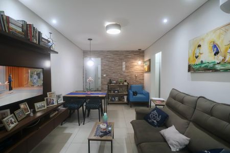 Apartamento para alugar com 74m², 2 quartos e 1 vaga Apartamento para alugar com 74m², 2 quartos e 1 vagaSala