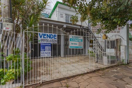 Casa à venda com 129m², 4 quartos e 1 vagaFachada