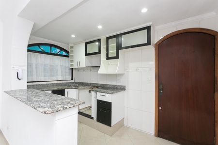 Casa à venda com 120m², 3 quartos e 3 vagas Casa à venda com 120m², 3 quartos e 3 vagasCozinha