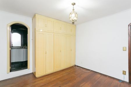 Casa à venda com 120m², 3 quartos e 3 vagas Casa à venda com 120m², 3 quartos e 3 vagasSuíte