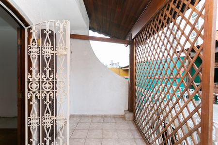 Casa à venda com 120m², 3 quartos e 3 vagas Casa à venda com 120m², 3 quartos e 3 vagasVaranda do Quarto 1