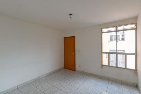 Apartamento à venda com 2 quartos, 45m² em São João Batista, Belo Horizonte