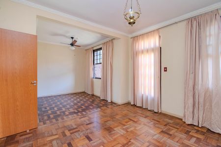 Sala de casa à venda com 2 quartos, 95m² em Passo D’areia, Porto Alegre