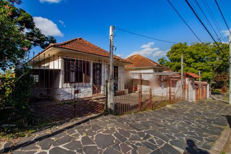 Casa à venda com 95m², 2 quartos e 2 vagas Casa à venda com 95m², 2 quartos e 2 vagasFachada