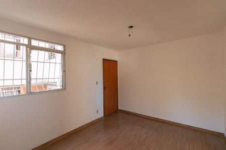 Apartamento à venda com 2 quartos, 43m² em São João Batista, Belo Horizonte