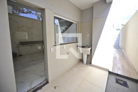 Casa à venda com 87m², 3 quartos e 2 vagasÁrea de Serviço