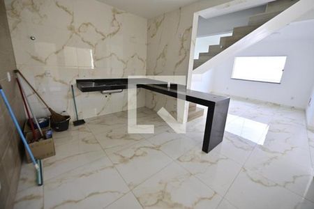 Casa à venda com 87m², 3 quartos e 2 vagasCozinha